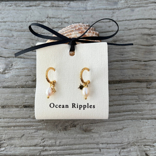 Gold Star Huggie Øreringer