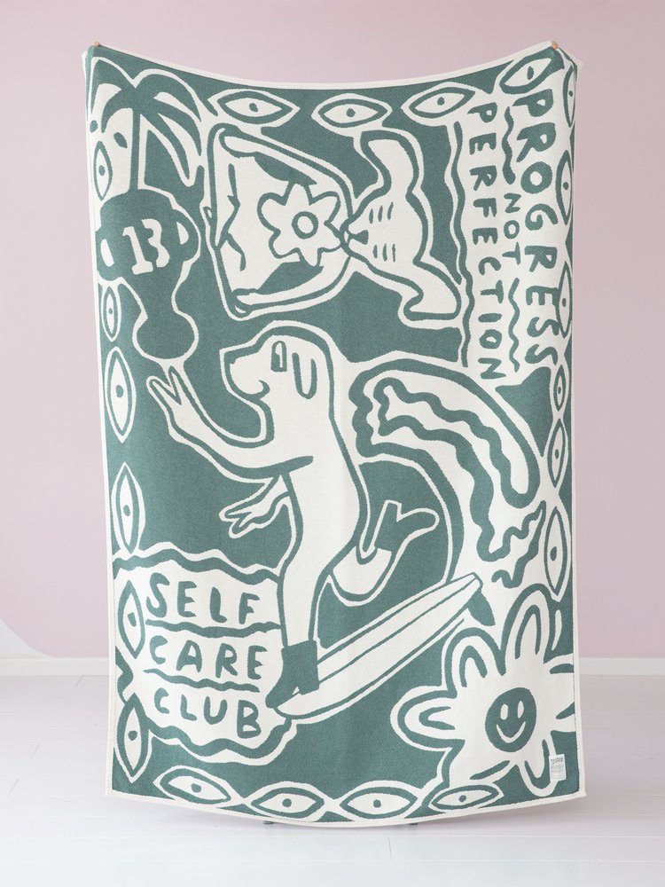 Self Care Club Green Pledd