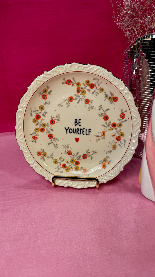 Be yourself Tallerken