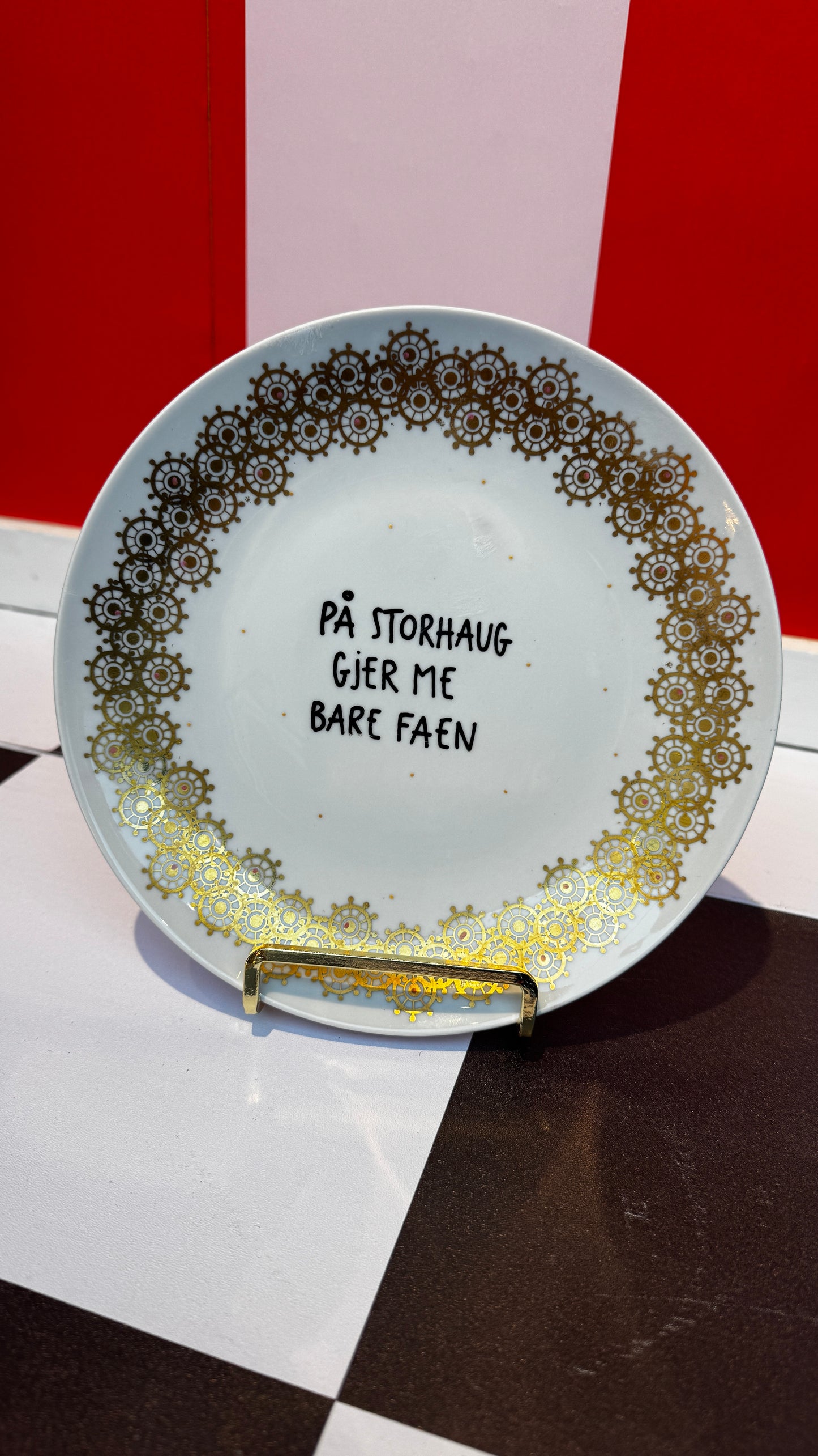 På Storhaug gjer me bare faen Tallerken