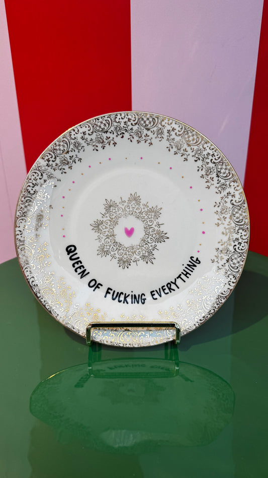 Queen of fucking everything Tallerken