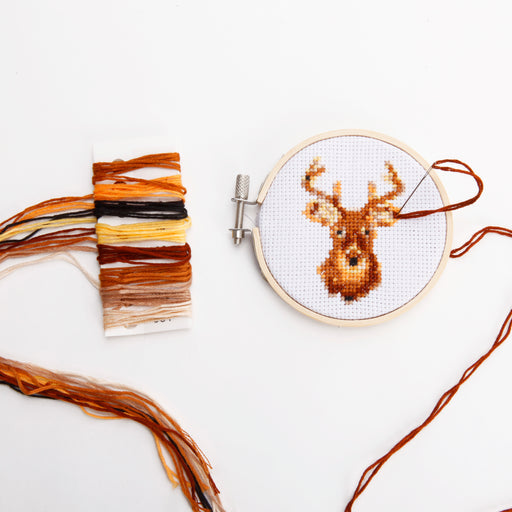Deer broderisett