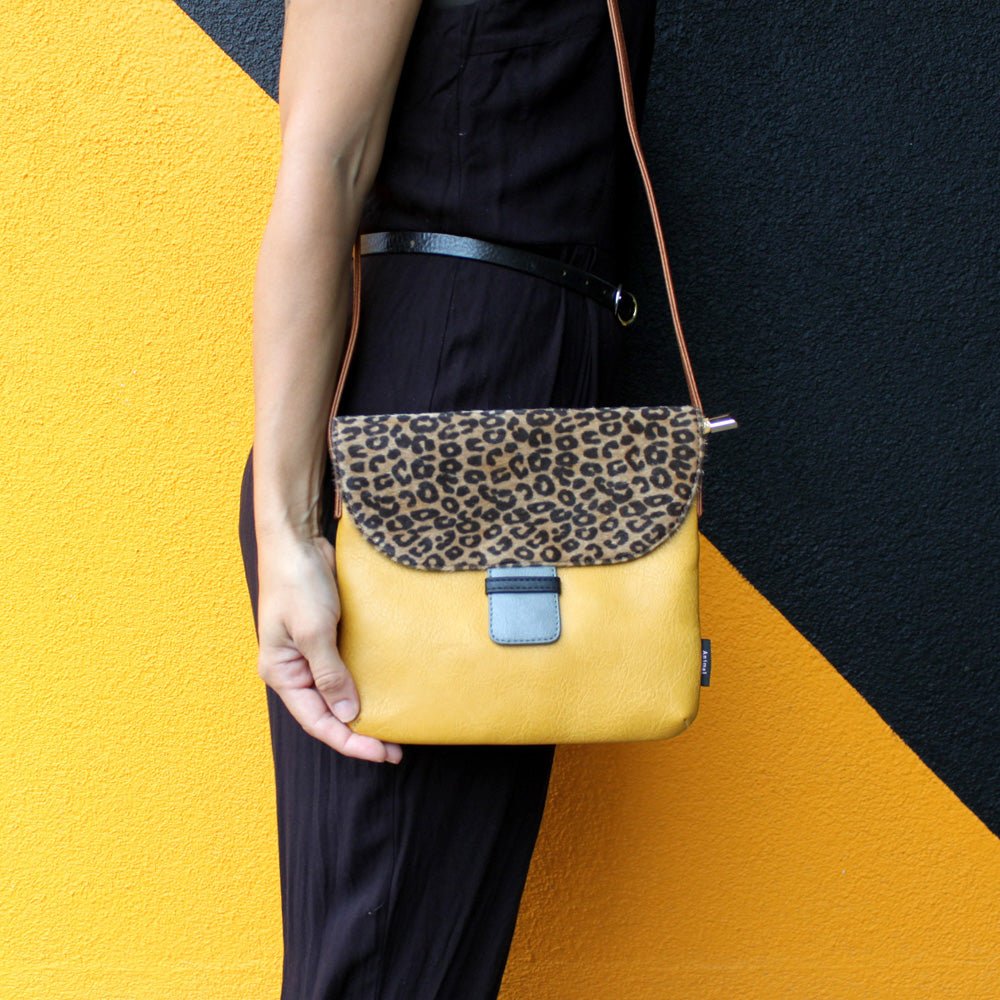 Leo Print Clutch