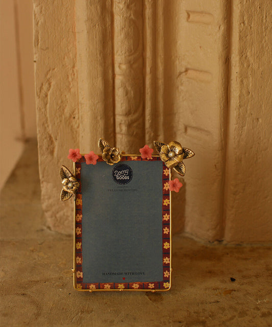 Amber Eild Flower Frame Large