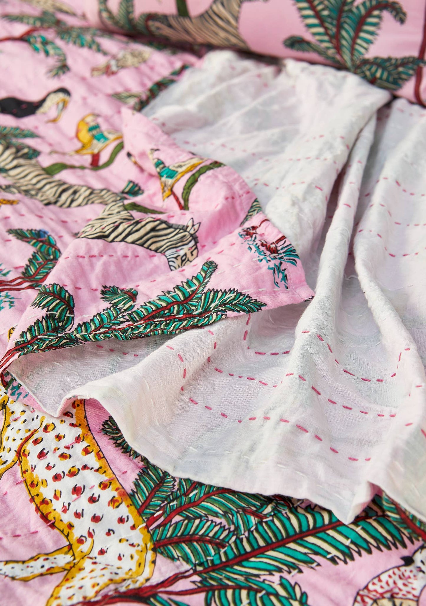 Jungle Print Pink Sengeteppe