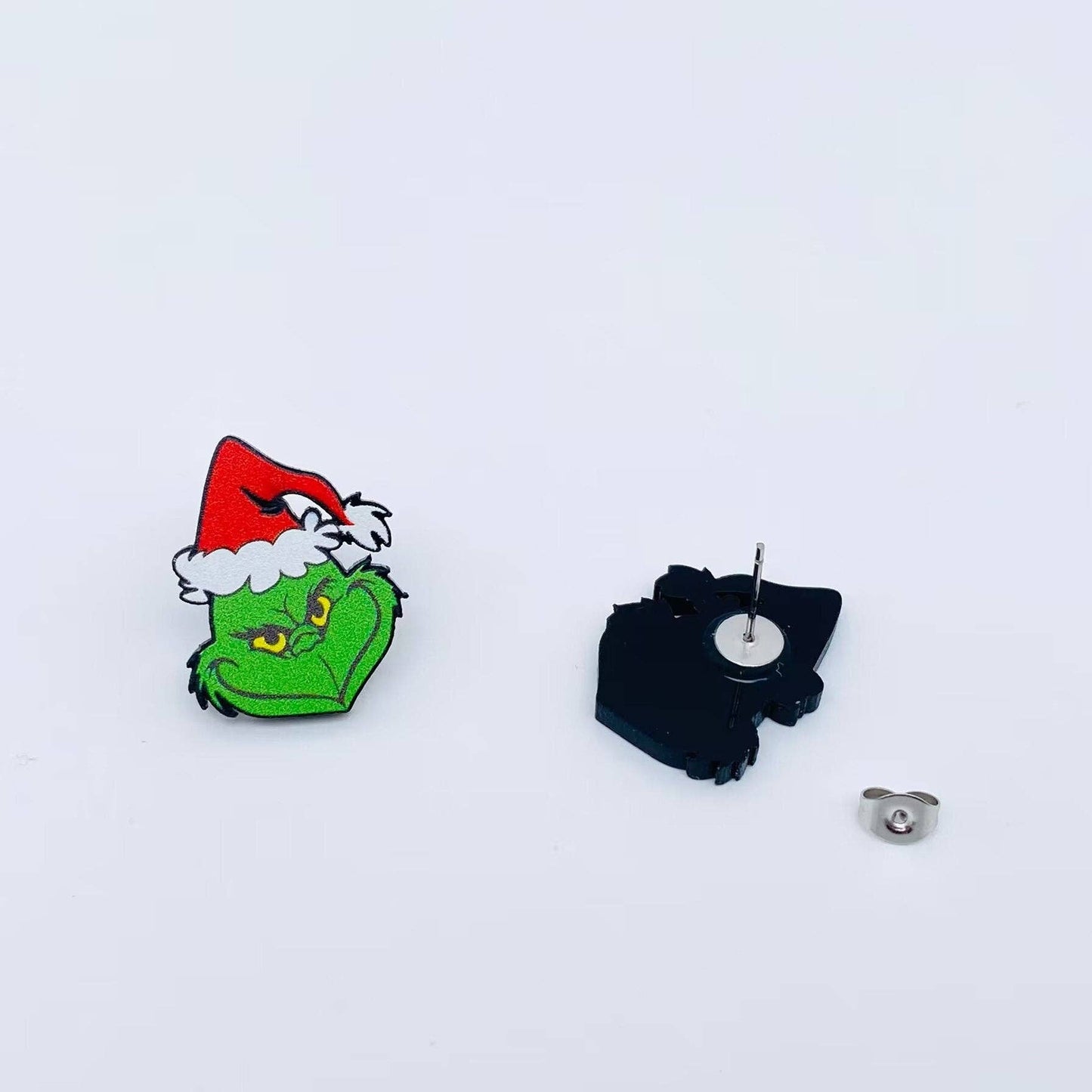 Hatted Grinch Studs