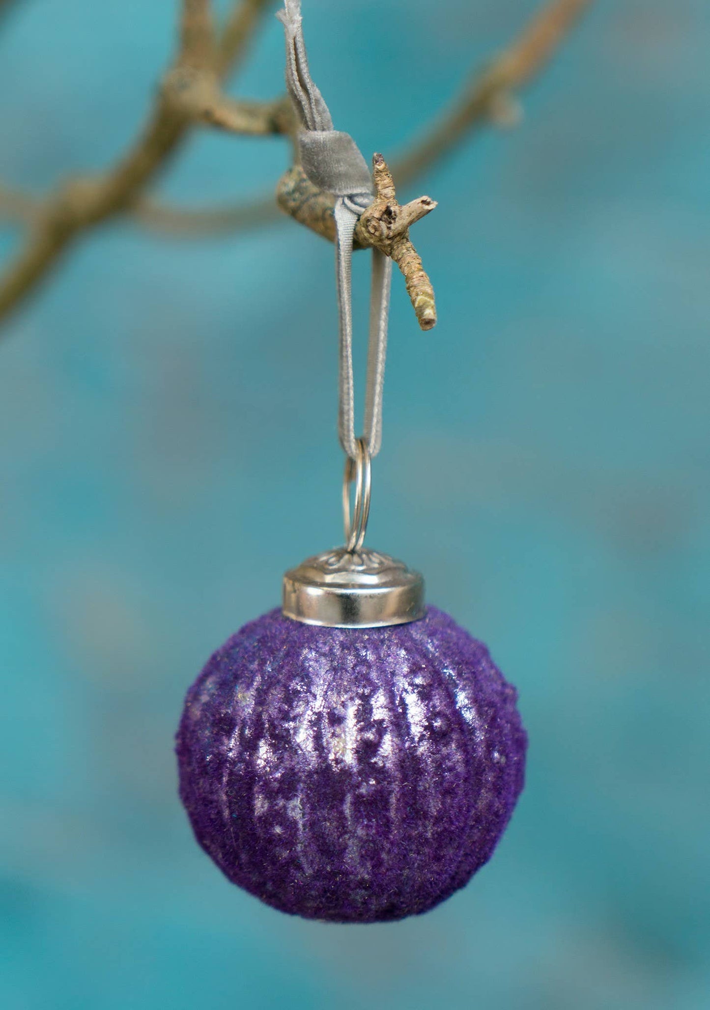 Aria Frosted Glass Bauble