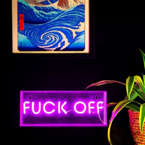 Neonskilt Fuck Off