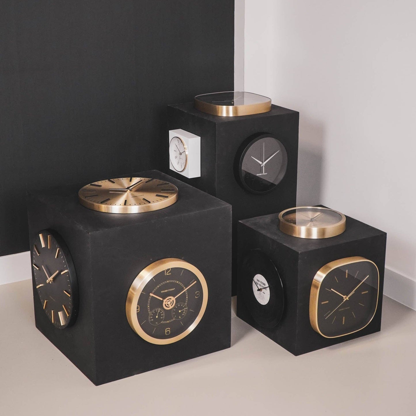 Veggklokke Gold Metal