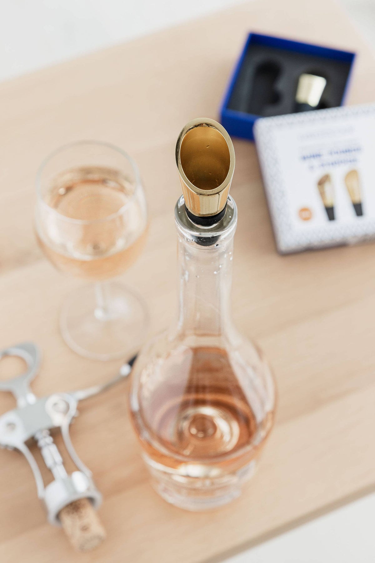 Wine Pourer and Stopper Duo Gull