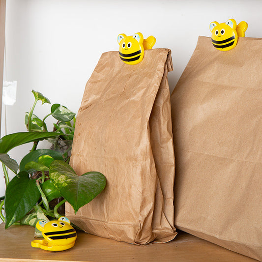 Bee poseclips