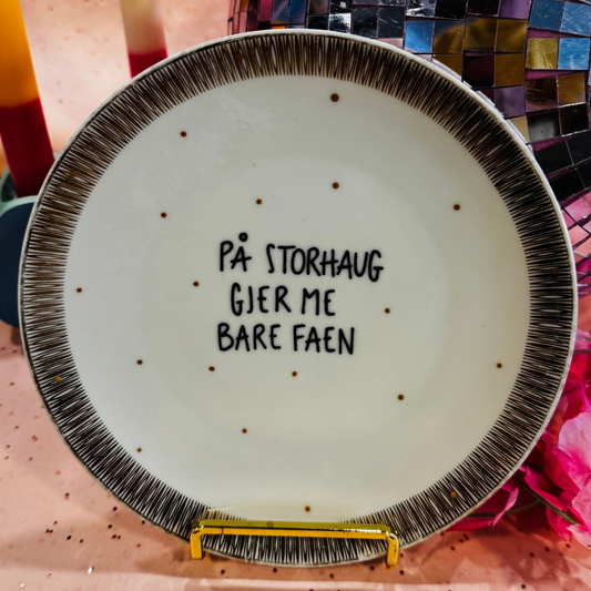 På Storhaug gjer me bare faen Tallerken
