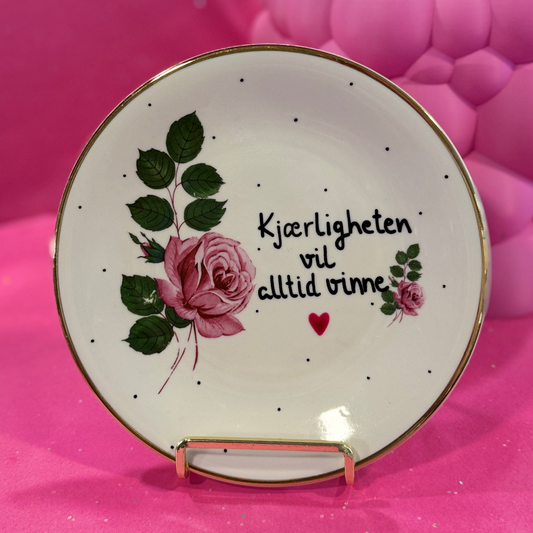 Kjærligheten vil alltid vinne Tallerken