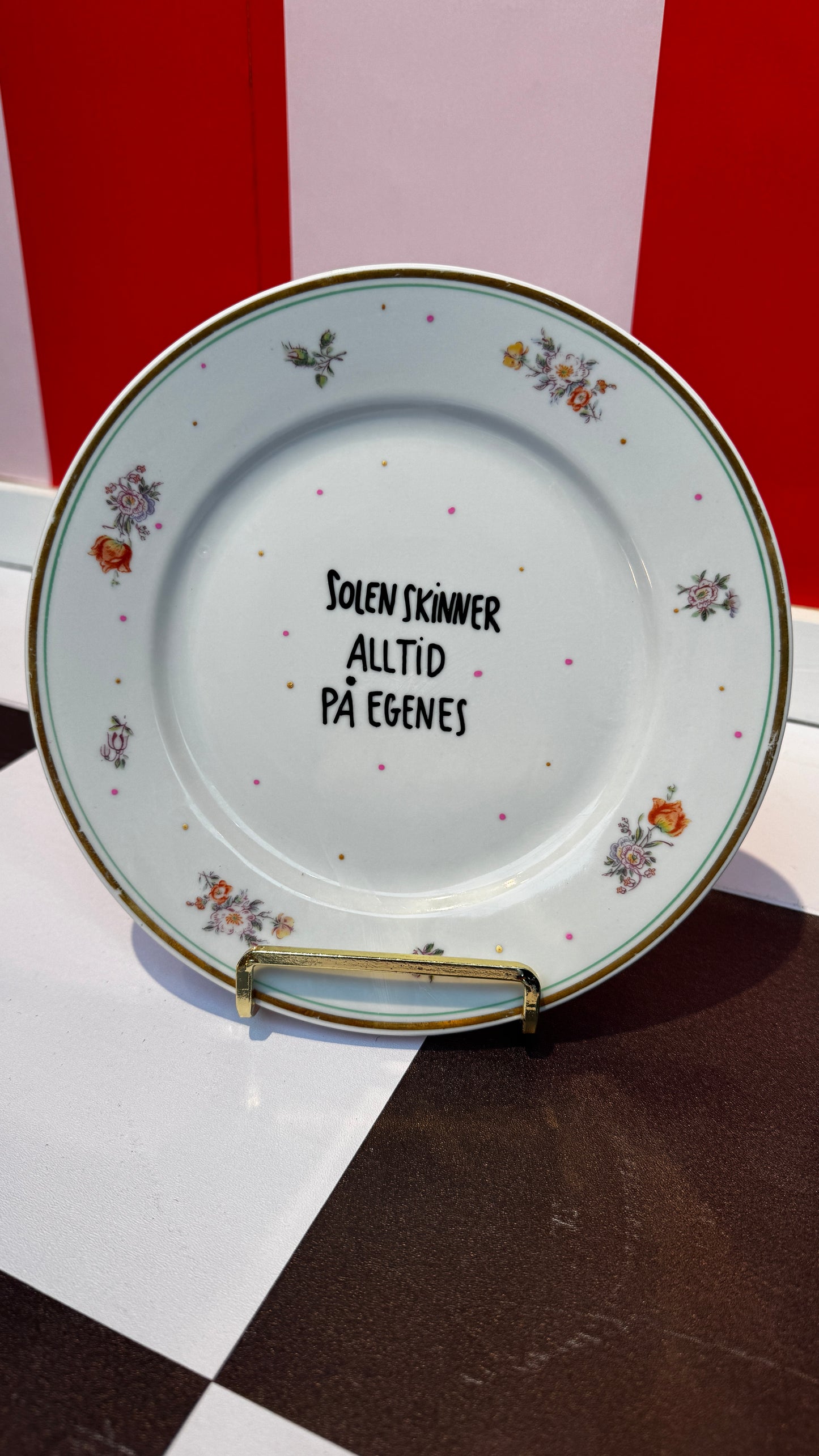 Solen skinner alltid på Egenes Tallerken