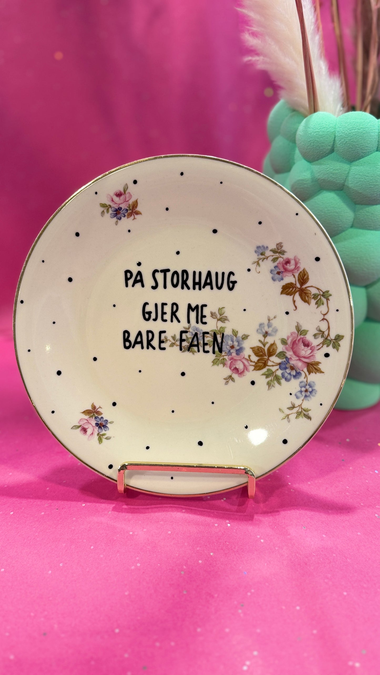 På Storhaug gjer me bare faen Tallerken