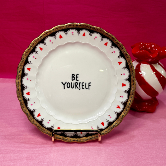 Be yourself Tallerken