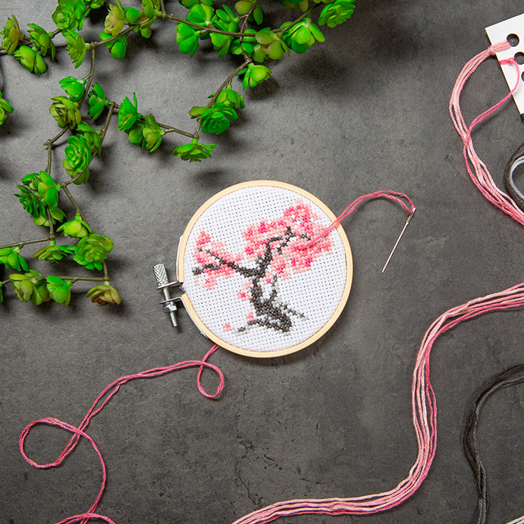 Cherry broderisett