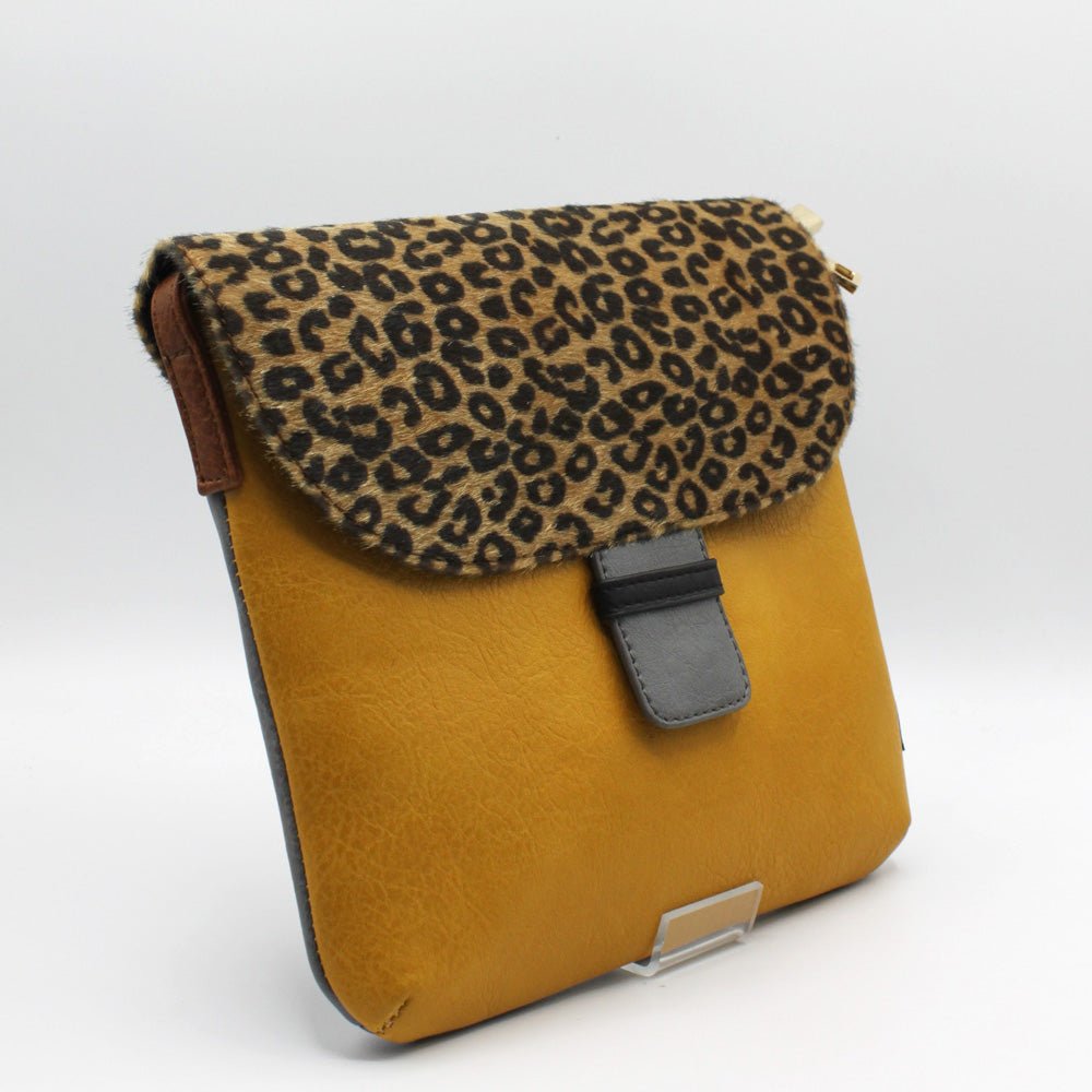 Leo Print Clutch
