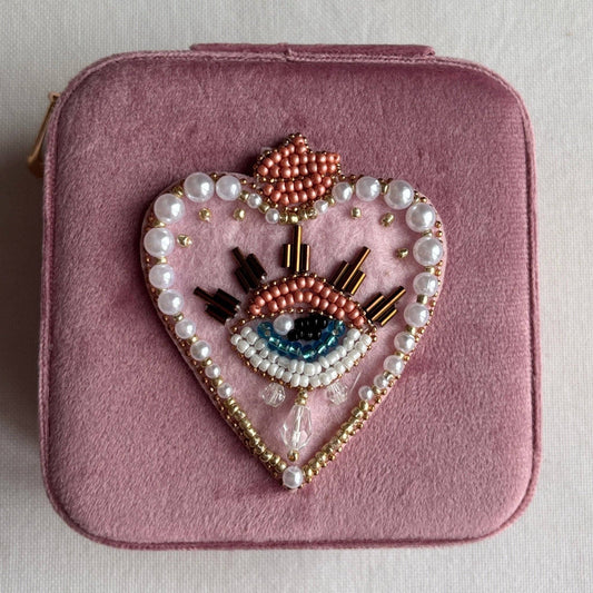 Pink Protective Eye Smykkeskrin