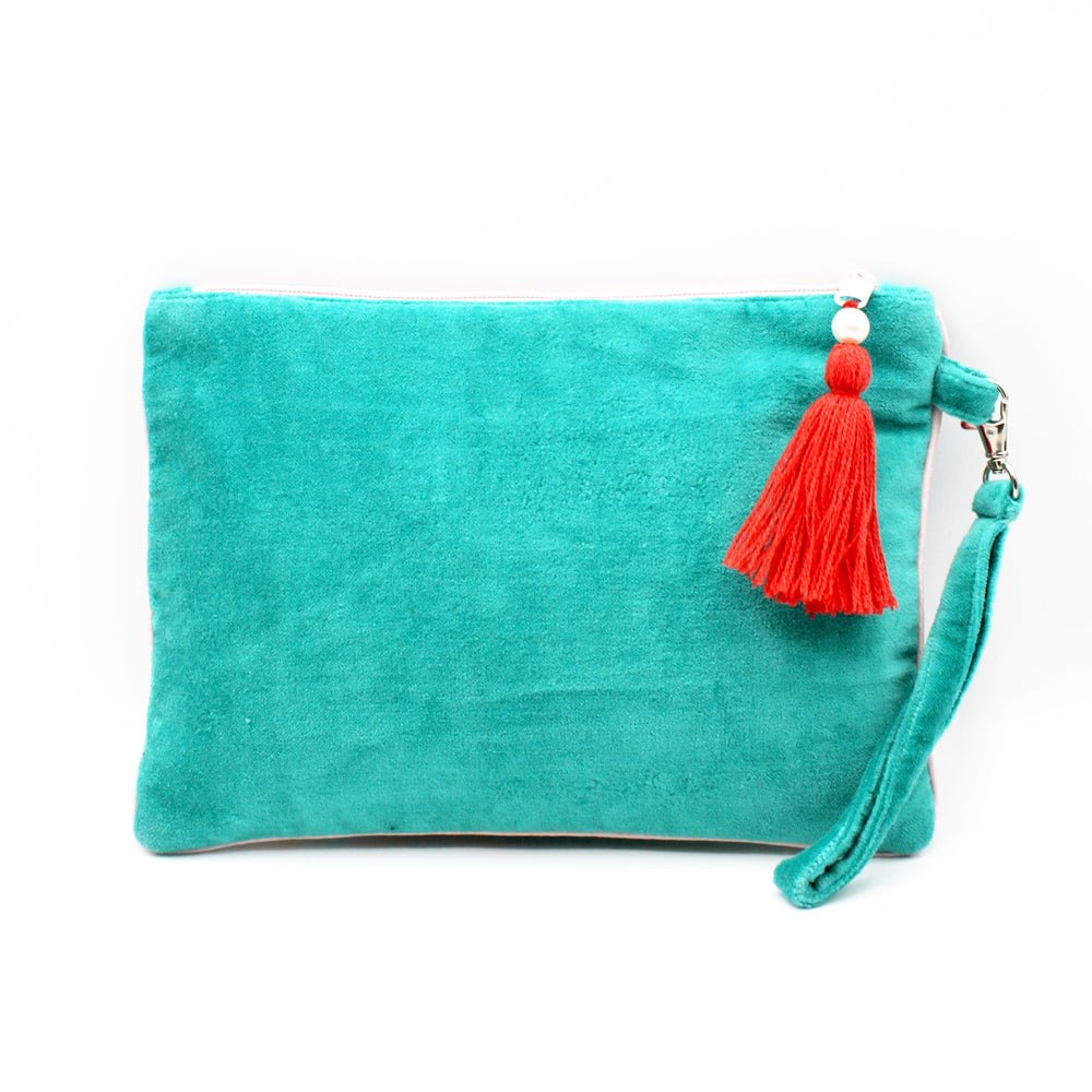 Coral Seahorse Clutch