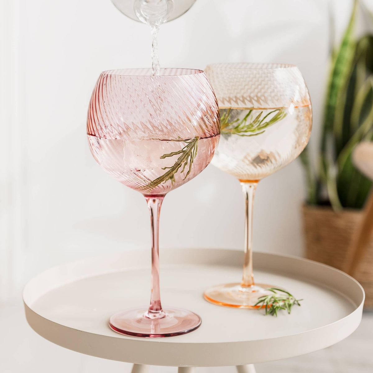 Twist Gin Glass Pink