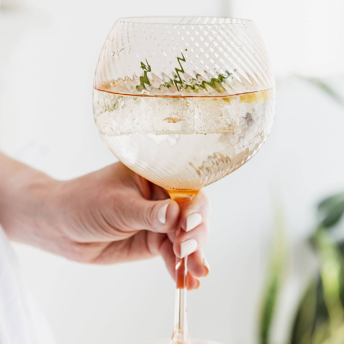 Twist Gin Glass Pink