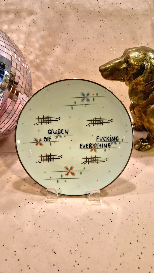 Queen of fucking everything Tallerken