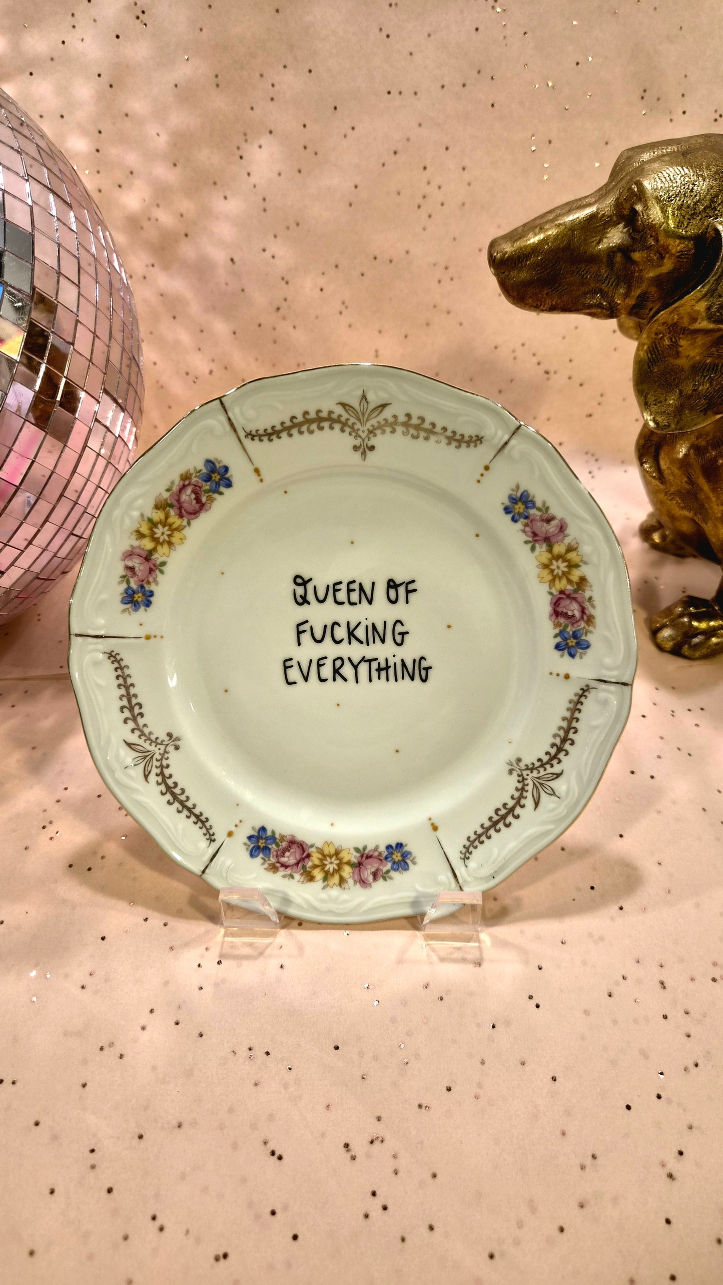 Queen of fucking everything Tallerken